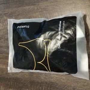 New  Truekind women's wireless bra, size 4 XL, brand new never used